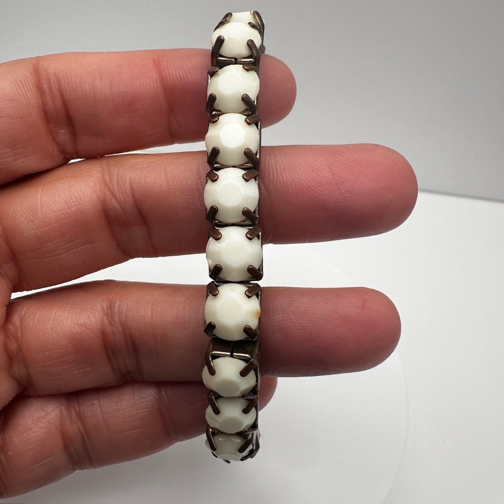 Vintage 80s White Opaque Crystal Bracelet Bronze Tone Women's Jewelry - Picture 8 of 10